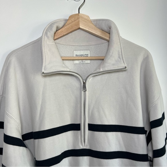 Abercrombie & Fitch White Black Stripe Half Zip Up Pullover, Size Large. - Picture 4 of 11